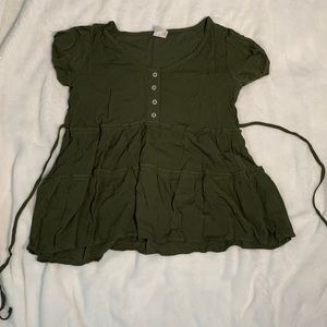 Green no boundaries t shirt